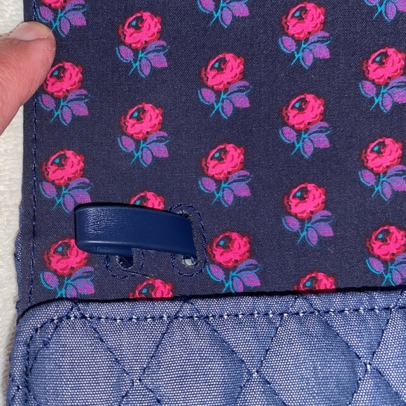 Authentic NWOT Vera Bradley Denim Crossbody/Clutch/Wristlet Handbag - Picture 9 of 10